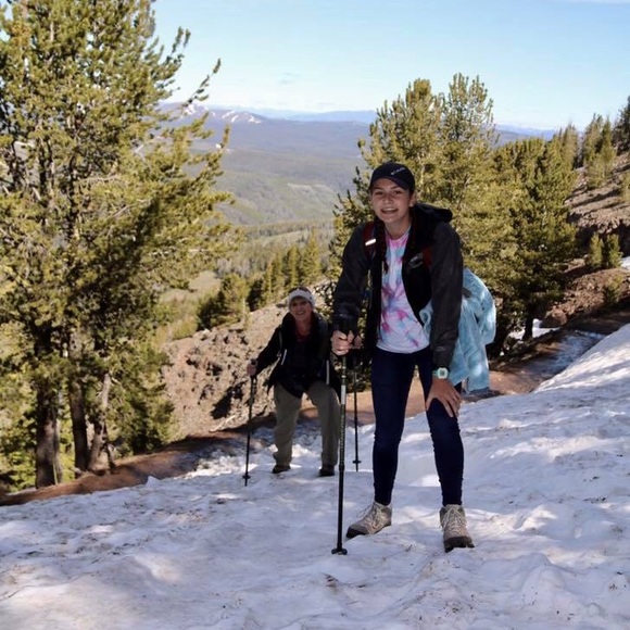 Meet your Posher, Emilie - Picture 1 of 1